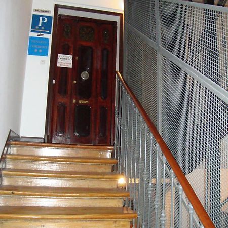 Pension Corbero Madrid Dış mekan fotoğraf