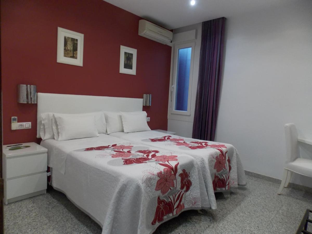 Pension Corbero Madrid Dış mekan fotoğraf